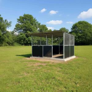 4m x 4m mesh-sided horse stable in a grassy outdoor setting.