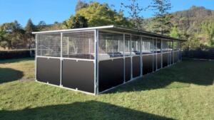 4 Horse multi-bay modular horse Stable Sanford Valley